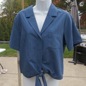 NWT BCBG GENERATION DENIM TIE BUTTON DOWN TOP M